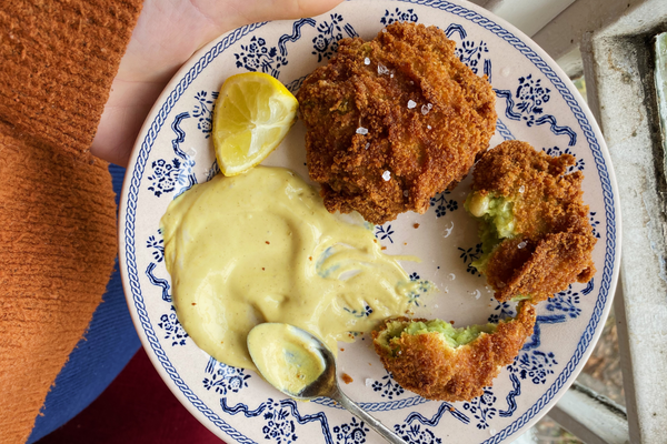 Crispy Mushy Pea Cakes - Hodmedod's Wholefoods