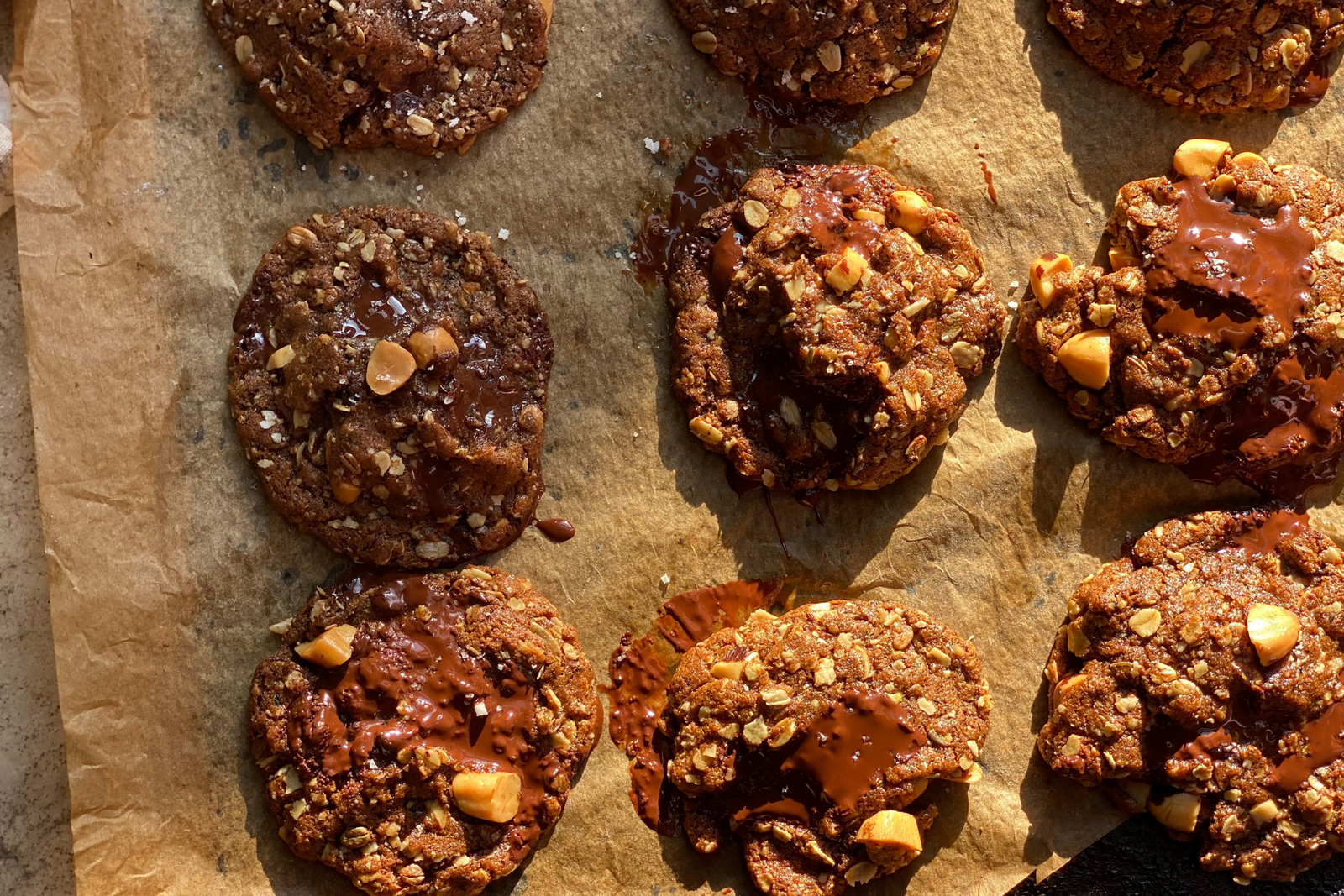 Brazil nut, dark chocolate, and wholegrain cookies 