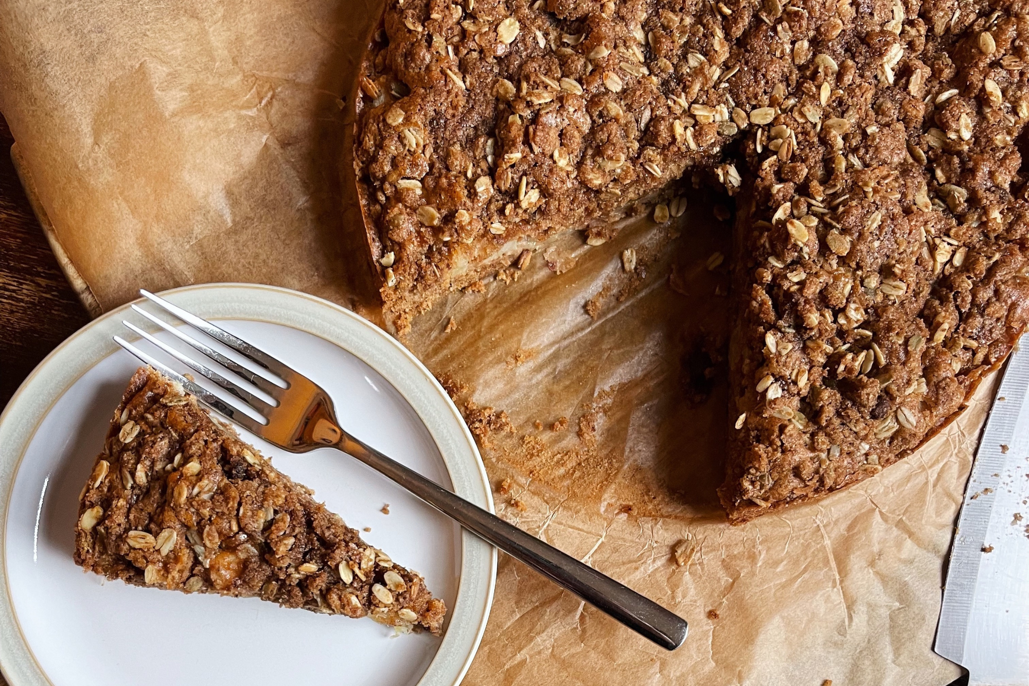 Spiced Apple Crumble Cake