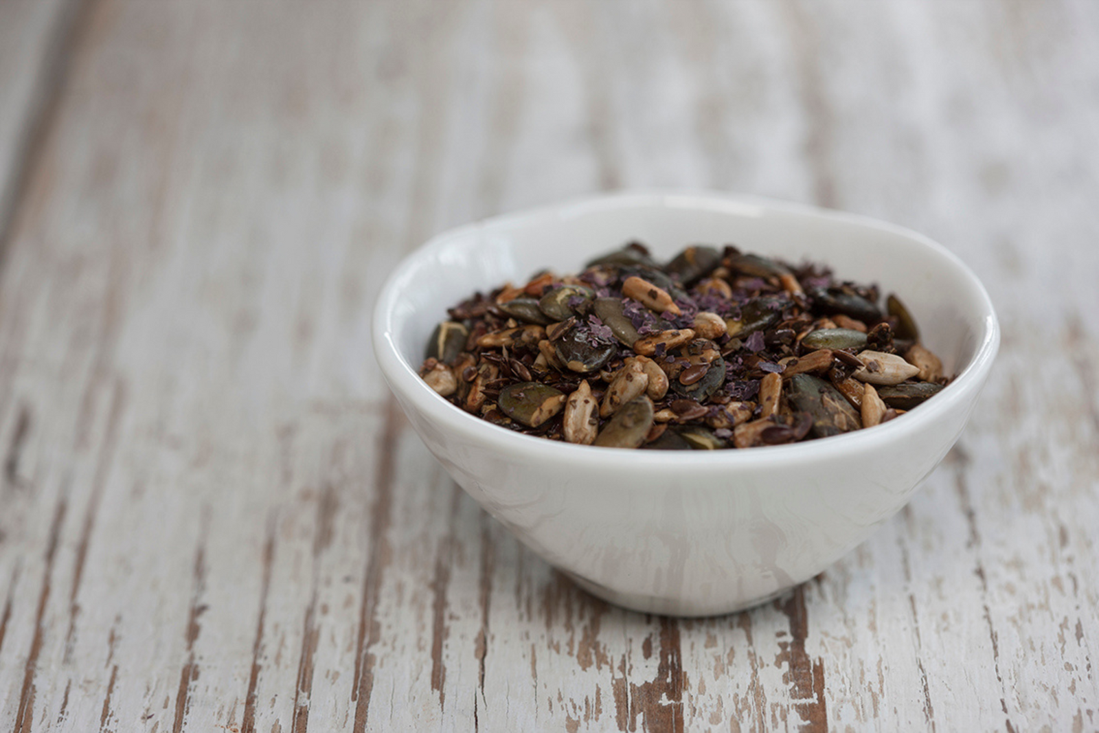 Toasted Seeds, Chickpeas & Nuts with Shony Seaweed