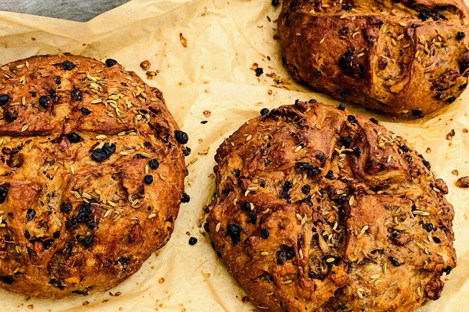 Tuscan Walnut & Raisin Bread