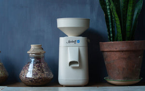 Mockmill table-top mill